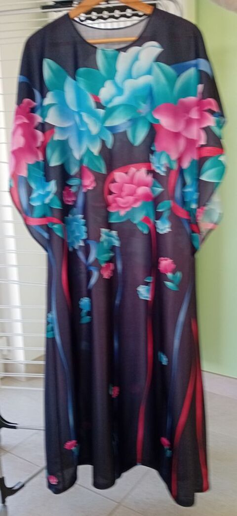 Robe Longue pour Femme T.44/XXL 5 Saint-Dizier (52)