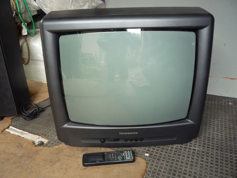 T&eacute;l&eacute;viseur Philips / Minerva Photos/Video/TV