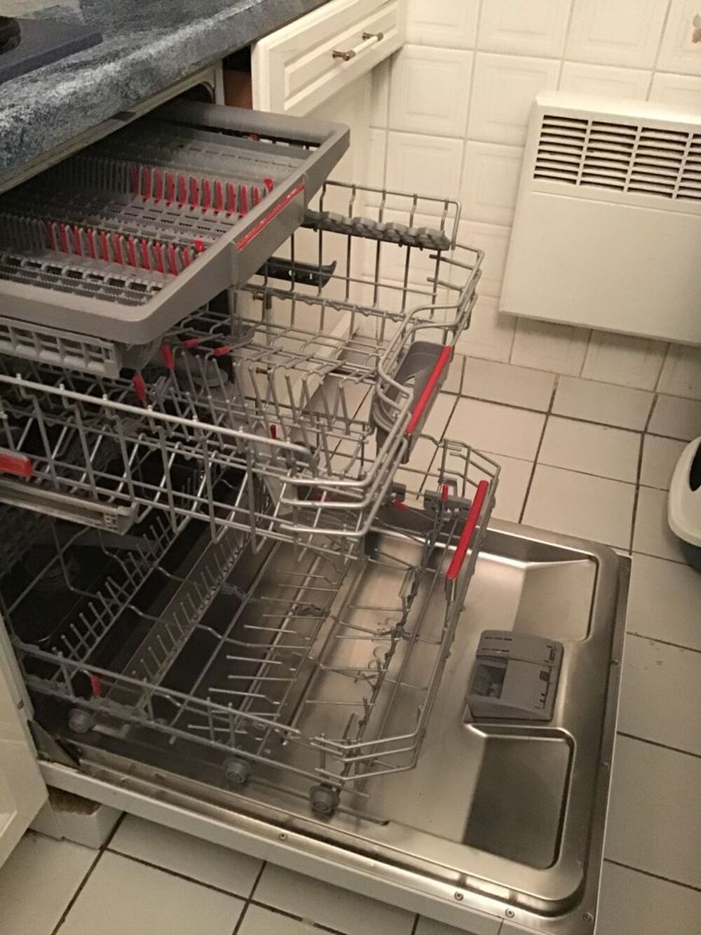 Lave-vaisselle BOSCH pose libre 14 couverts - Tr&egrave;s bon &eacute;tat Electrom�nager