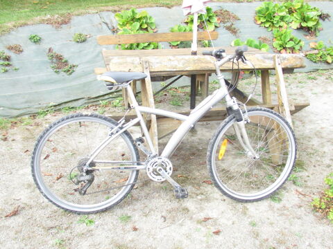 v�lo mixte 50 Saint-Georges-Buttavent (53)