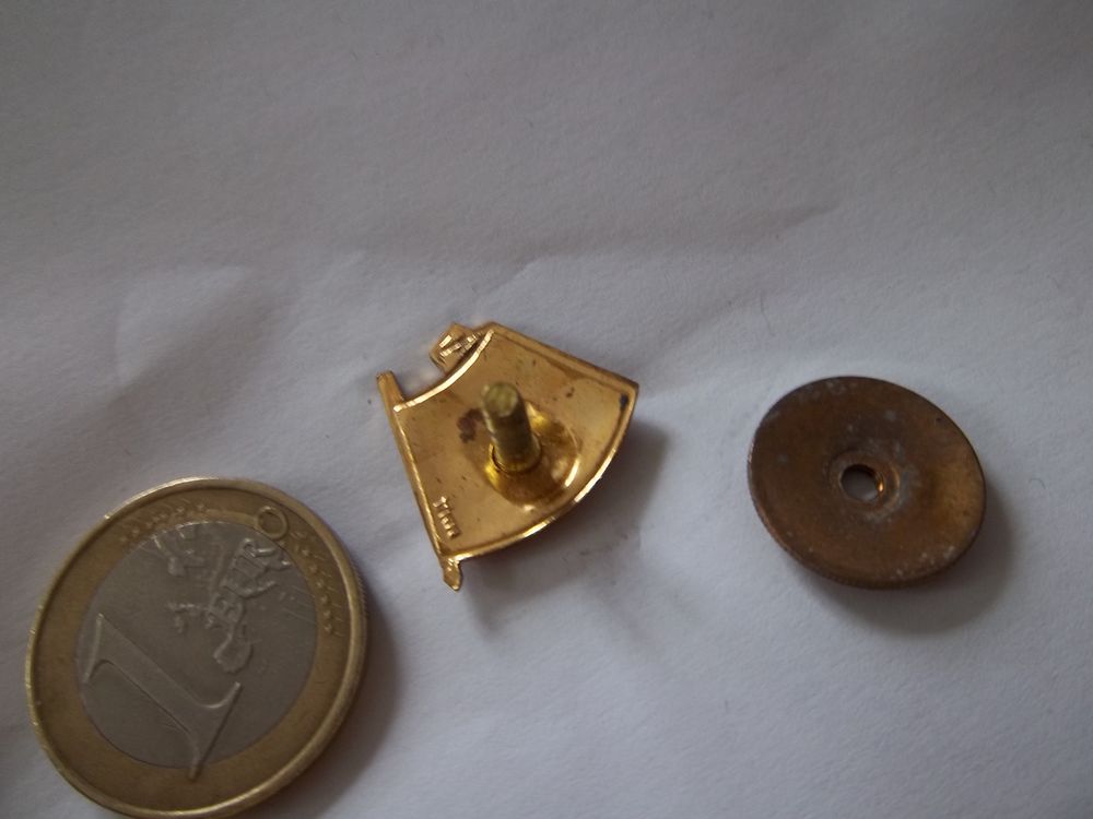 insigne petite broche communiste L&eacute;nine 
