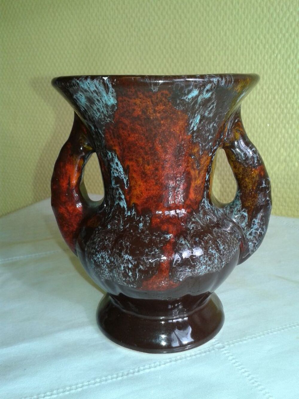 petit vase avec anses Vallauris marron flamm&eacute; rouge Décoration