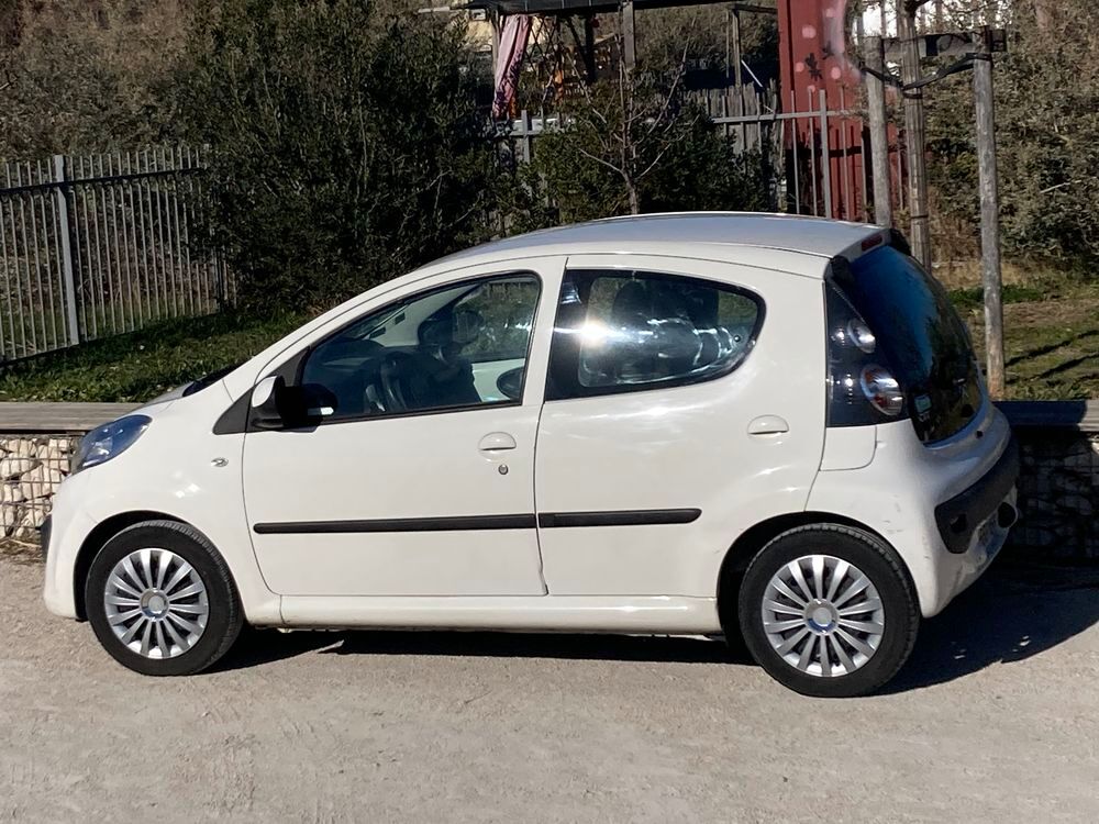 C1 1.0i Airdream Exclusive 2010 occasion 06000 Nice