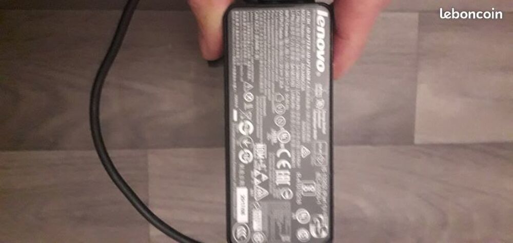 chargeur Lenovo 65w comme neuf Matériel informatique