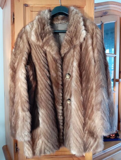 Veste fourrure femme , Vison vritable 140 Marcilly-en-Villette (45)
