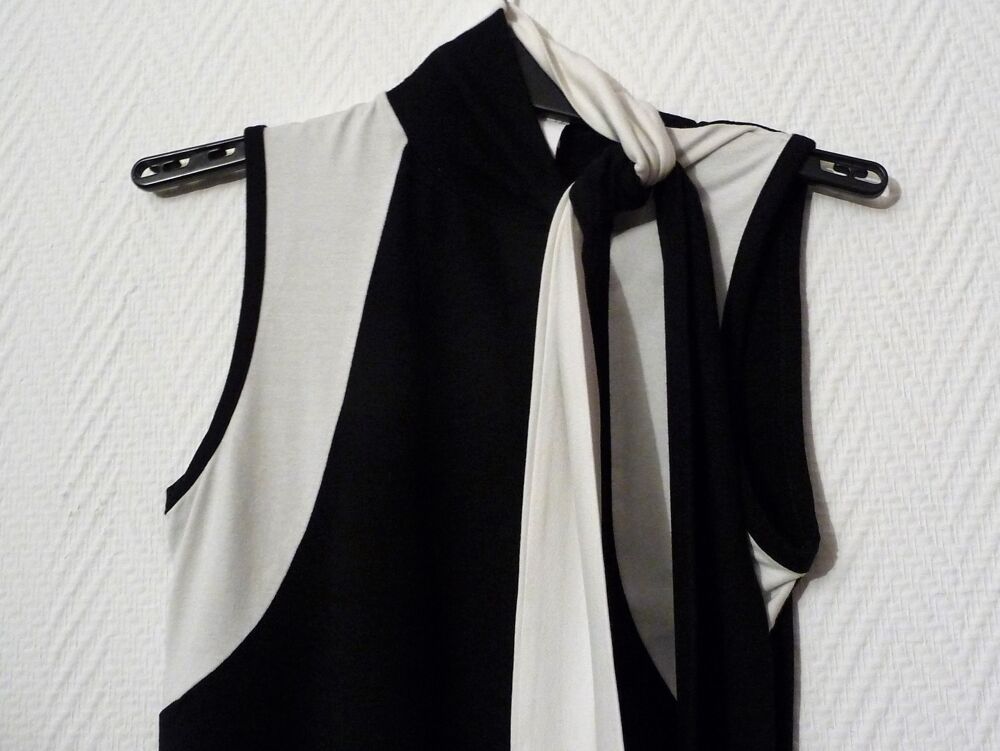 Top/ Tee Shirt Noir et Blanc avec Lien &agrave; Nouer- Morgan Vêtements