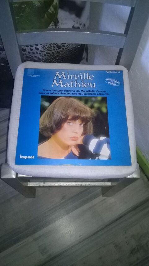 Vinyle Mireille Mathieu
Volume 3
1980
Excellent etat
Don 10 Talange (57)