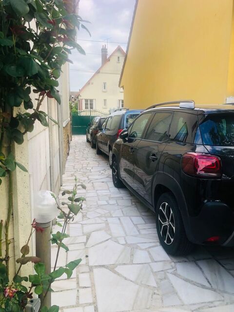  Parking / Garage  louer 20 m