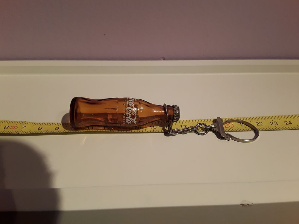 Un Ancienne Porte cl&eacute; coca cola 