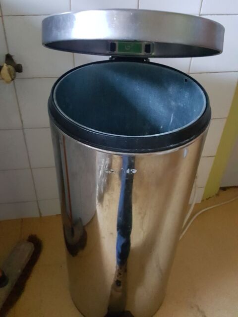 Poubelle mtal 30 L   10 10 Toulouse (31)