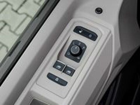 MULTIVAN Multivan Court 1.4 eHybrid 218 DSG6 Life 2022 occasion 69007 Lyon