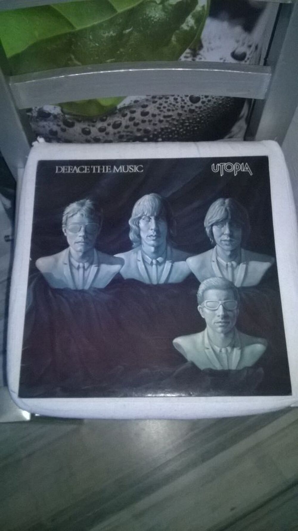 Vinyle Utopia
Deface The Music
1980
Excellent etat
I Jus CD et vinyles