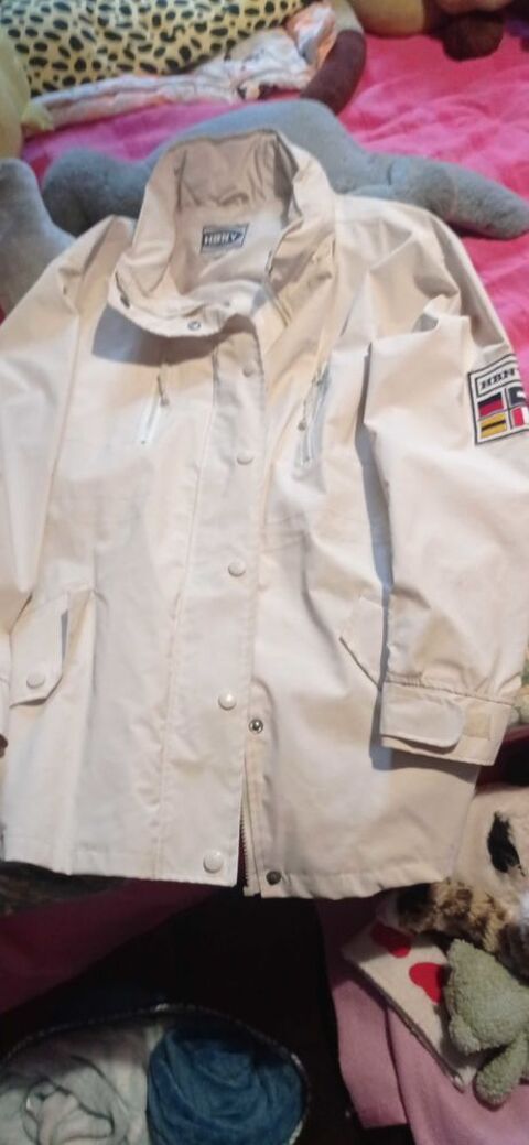 belle veste pour femme imperm�able 16 Pantin (93)