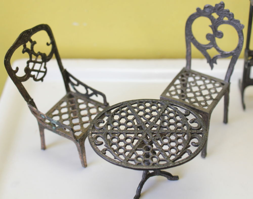 Mobilier de poup&eacute;e miniature 1900 m&eacute;tal Simon et Rivollet 