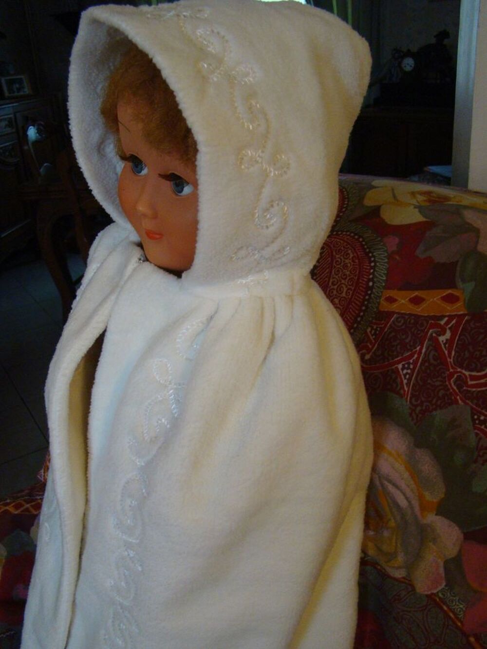 Cape / burnous de bapt&ecirc;me b&eacute;b&eacute; vintage ann&eacute;es 1950
Vtements enfants