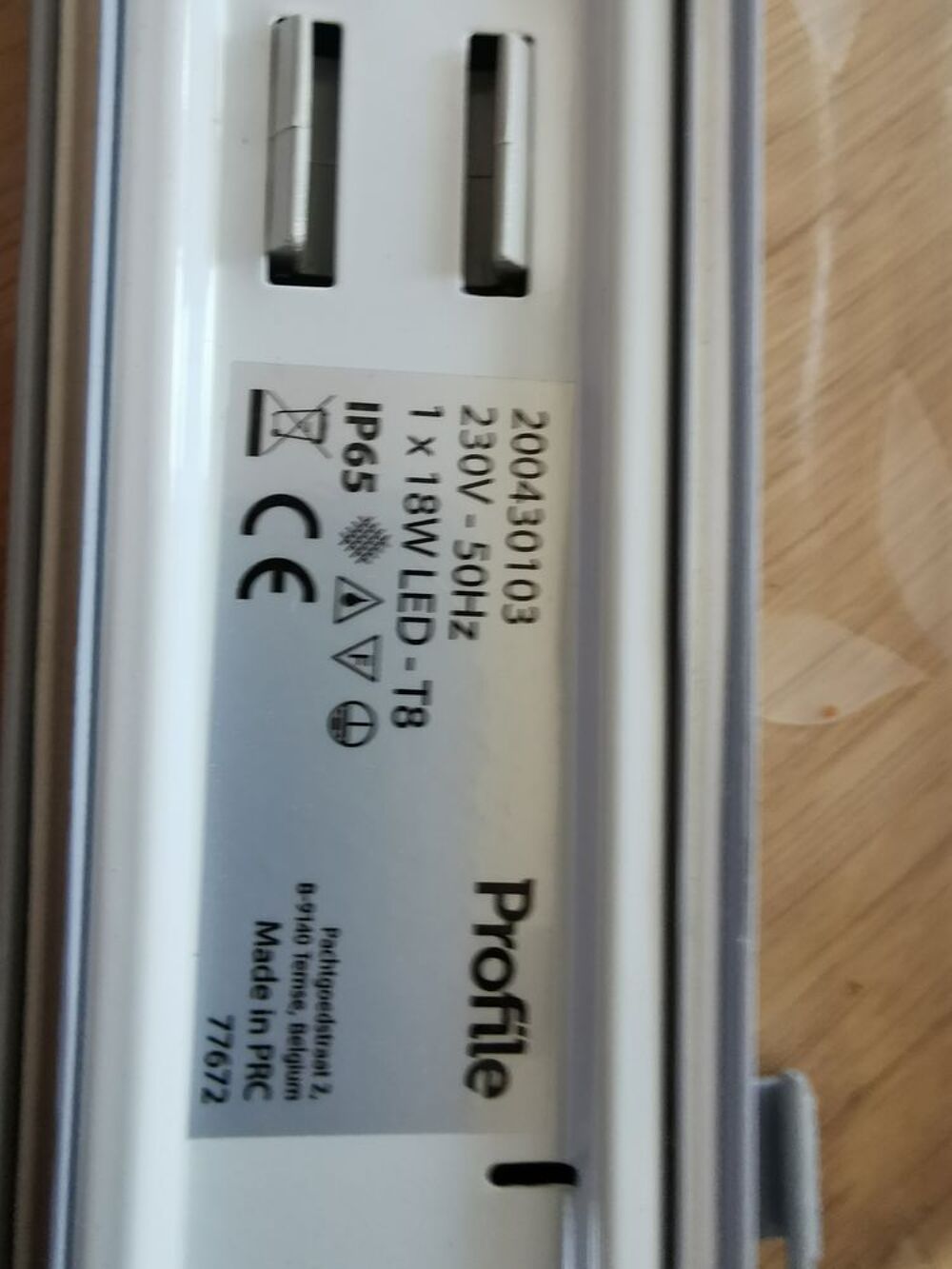 LUMINAIRE DE PLAFOND A LED Bricolage