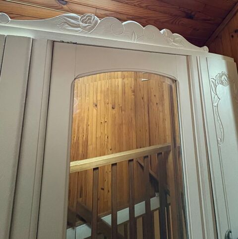armoire vintage blanche en bois 130 Montgeron (91)