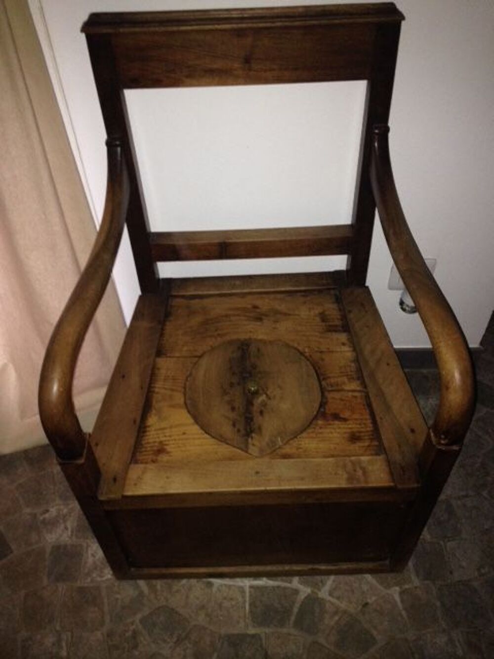 CHAISE PERC&Eacute;E ANCIENNE Meubles