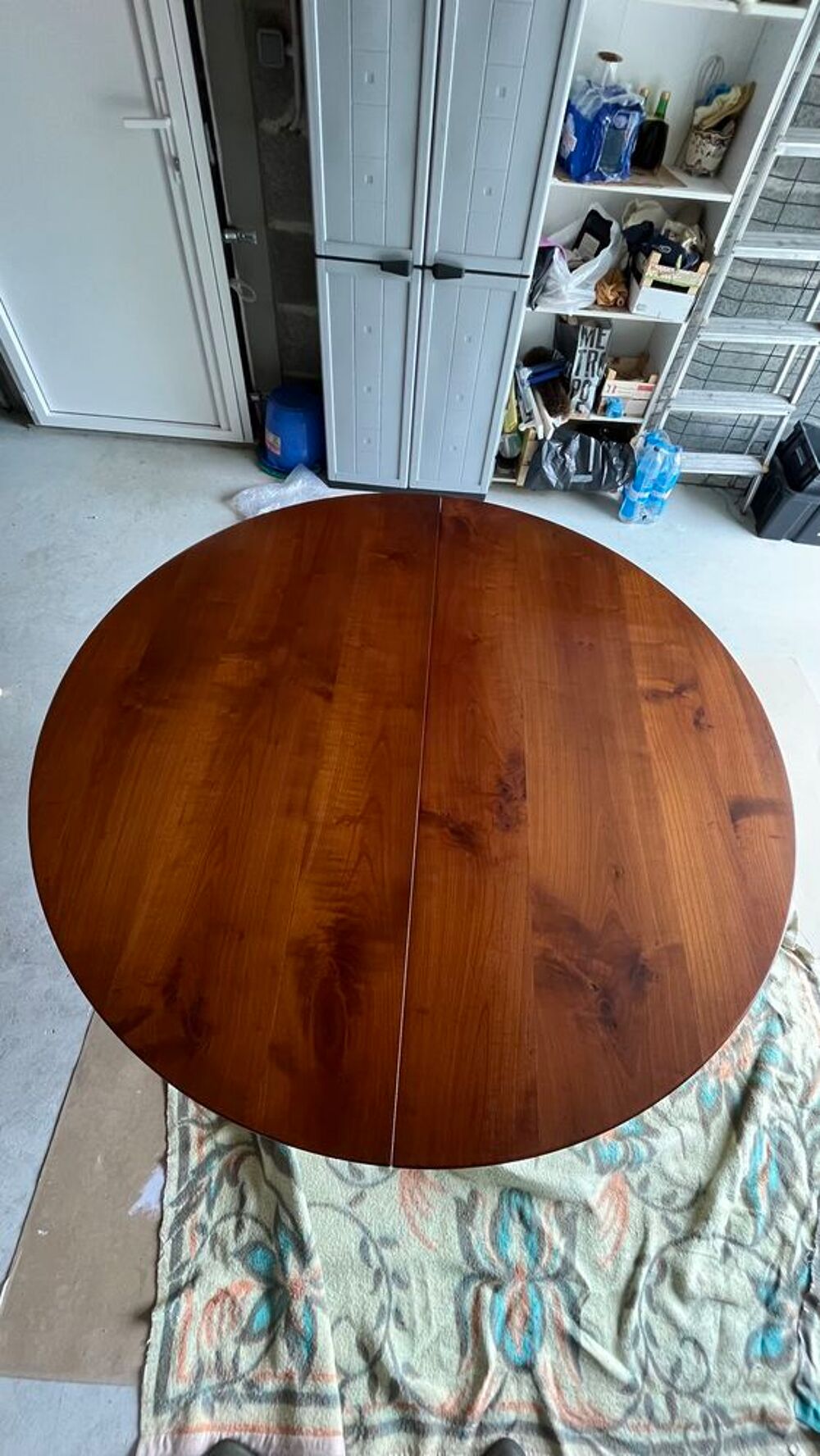 Table ronde en bois massif couleur merisier €" Extensible avec 2 rallonges €" Jusqu'&agrave; 2,19 m Meubles