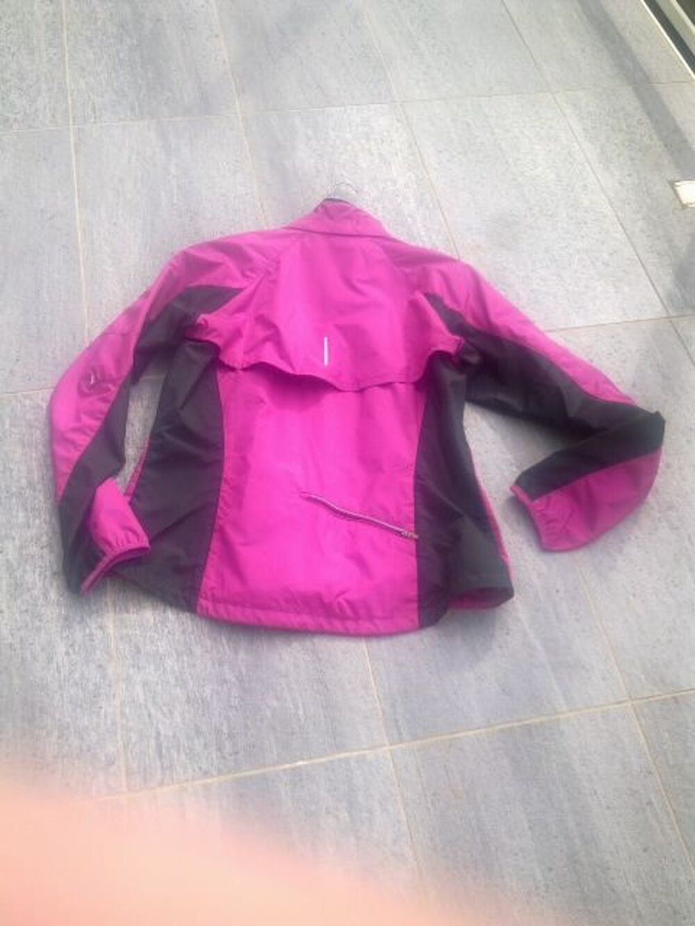 NIKE Veste running SHIFTER neuve femme L framboise noir Vêtements