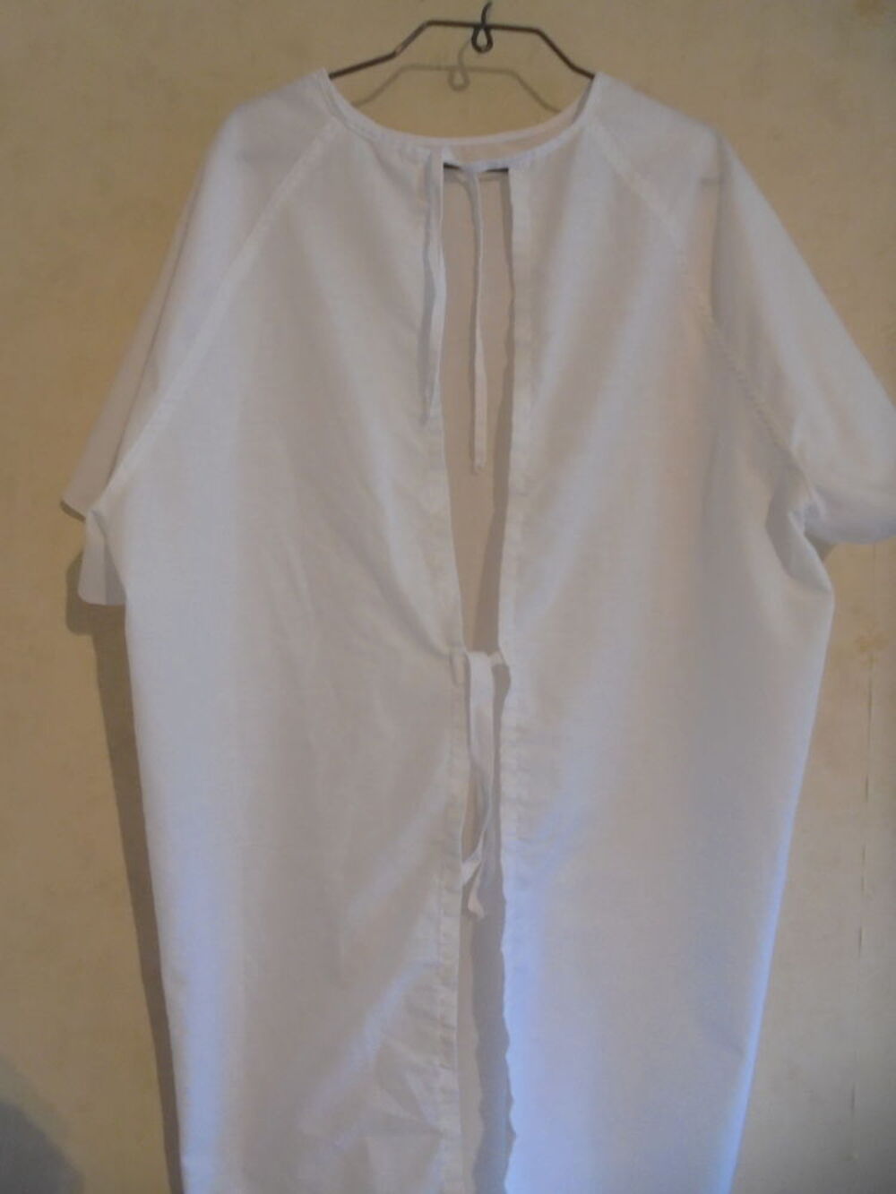 Blouse op&eacute;ratoire (22) Vêtements
