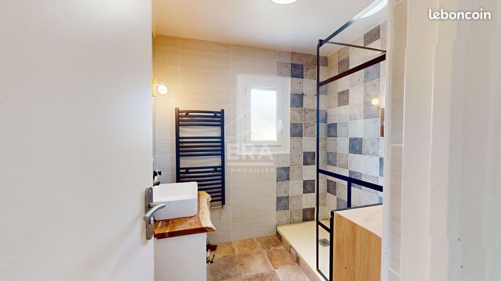 Vente Maison Propriété 5 pièces 108 m² Saint-germain-des-bois