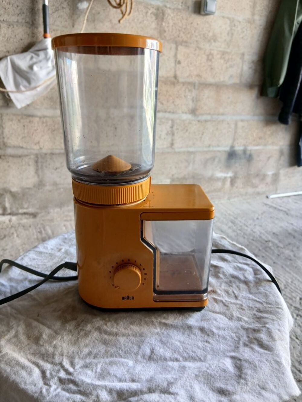 MOULIN A CAFE VINTAGE BRAUN 
Electroménager