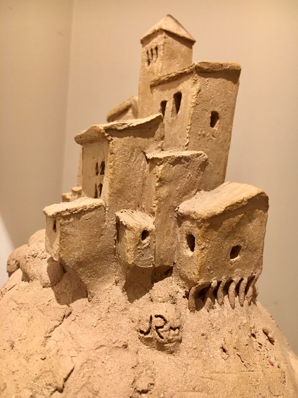 Sculpture originale en terre cuite; Pi&egrave;ce unique et sign&eacute;e Décoration