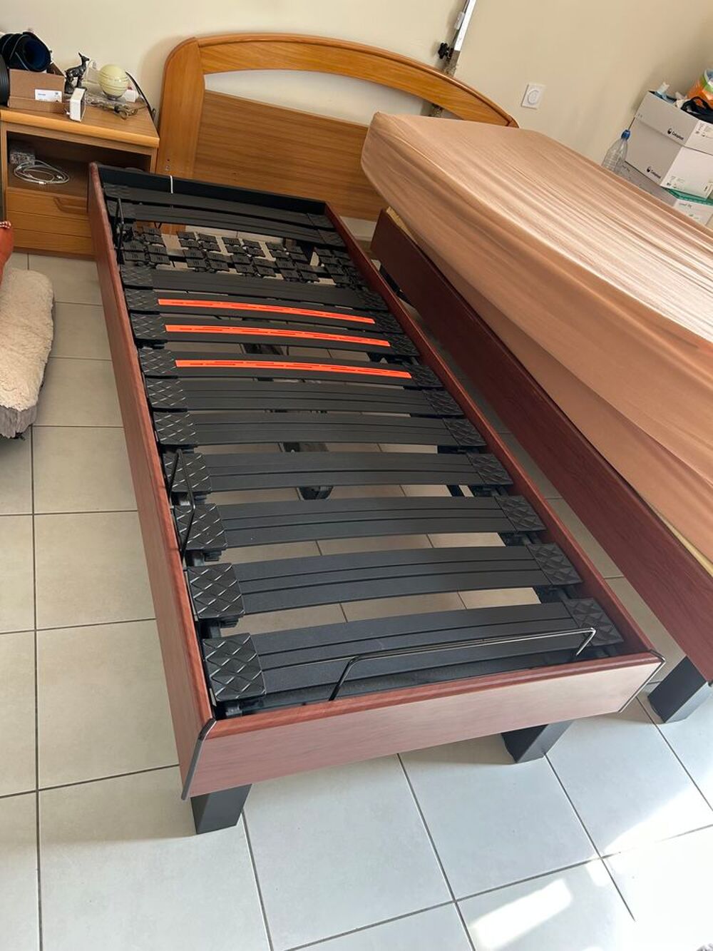 2 Sommiers &eacute;lectriques avec matelas Meubles