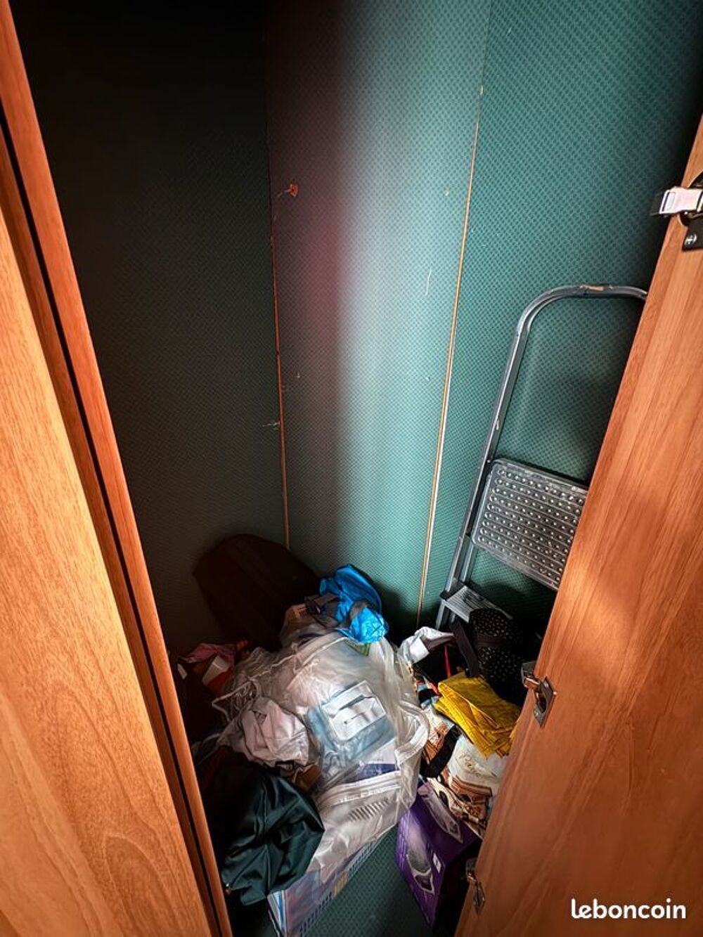 Don, &agrave; donner, tr&eacute;s grand dressing Meubles