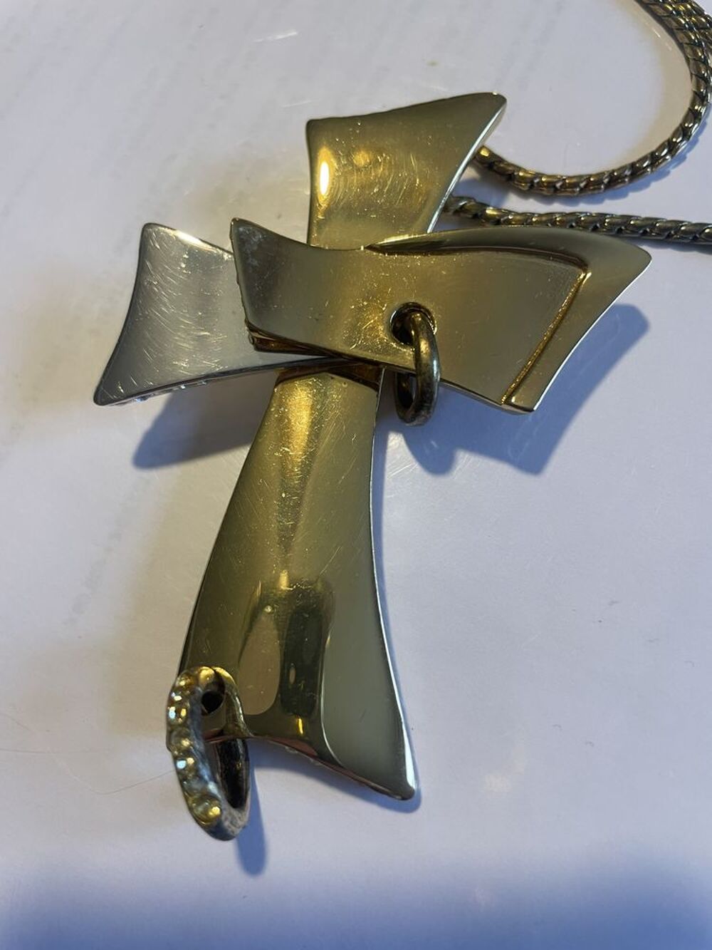 Collier souple Croix bicolore polie dor&eacute;e Argent&eacute;e C.LACROIX Bijoux et montres