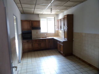  Appartement à louer 5 pièces 94 m²