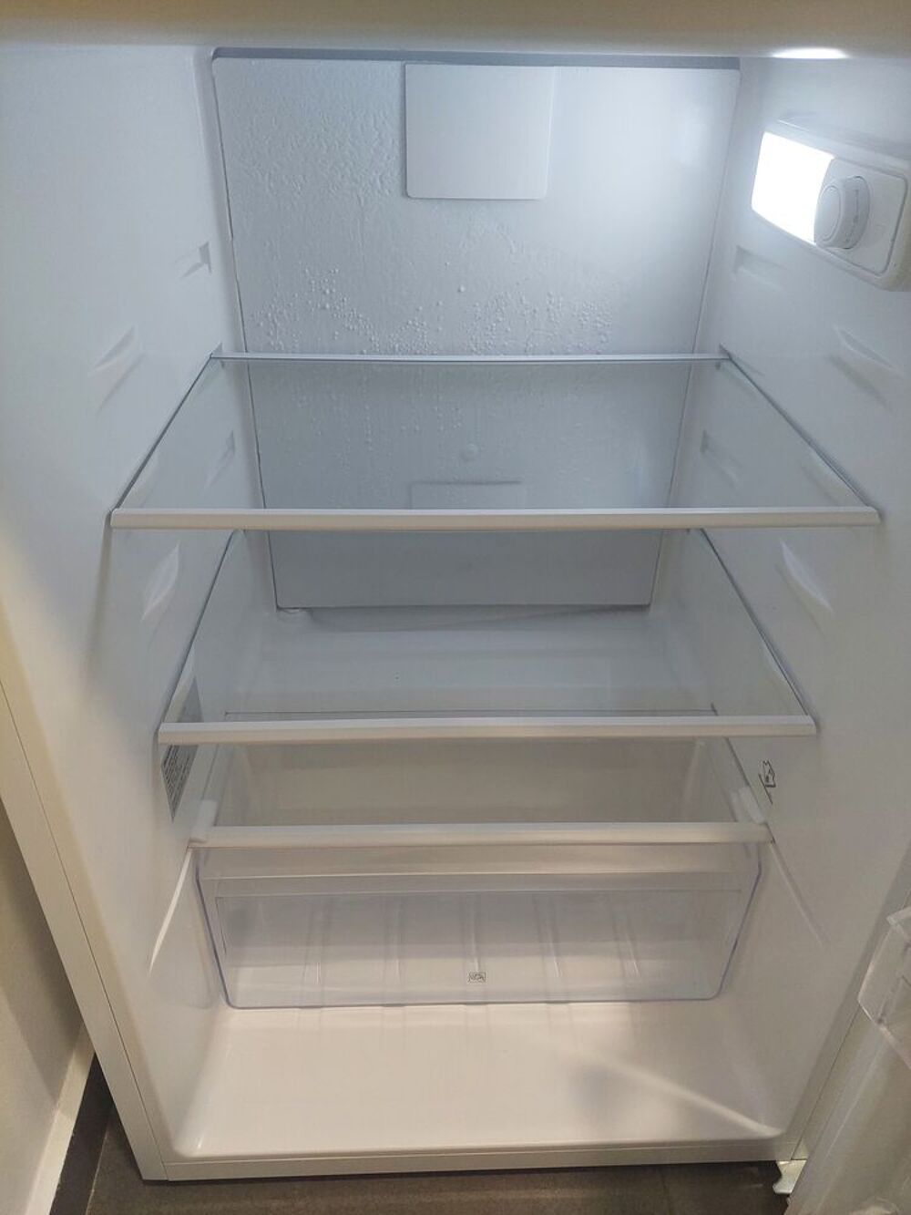 R&eacute;frig&eacute;rateur 137 L Electroménager