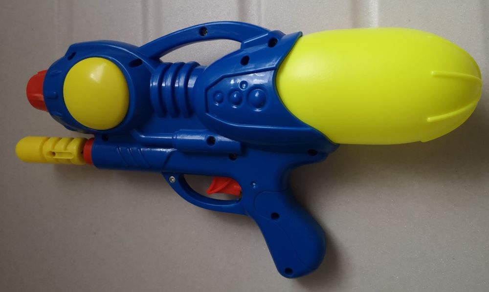 PISTOLET &Agrave; EAU - Jeu d'enfant
Jeux / jouets