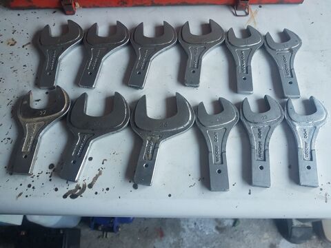 Outil 150 Aix-en-Provence (13)