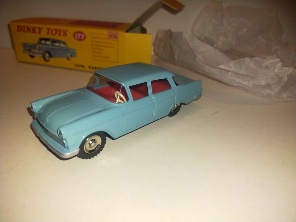 DINKY TOYS Atlas Opel Kapitan
