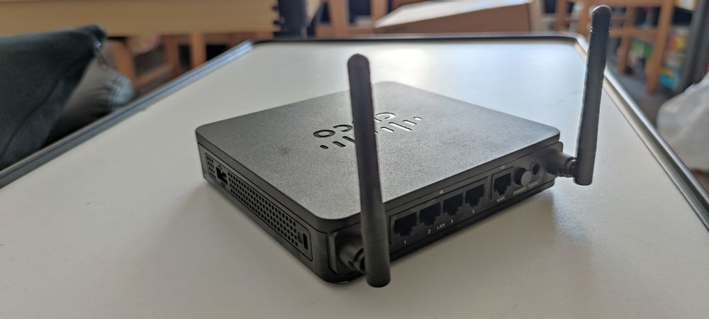 routeur wifi SISCO RV215W Matériel informatique