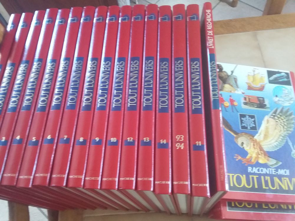 TOUT L UNIVERS Livres et BD