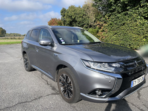 Mitsubishi Outlander 2.0I 200 PHEV Hybride rechargeable Essence Instyle 2018 occasion Guermantes 77600