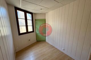  Immeuble à vendre 7 pièces 145 m²