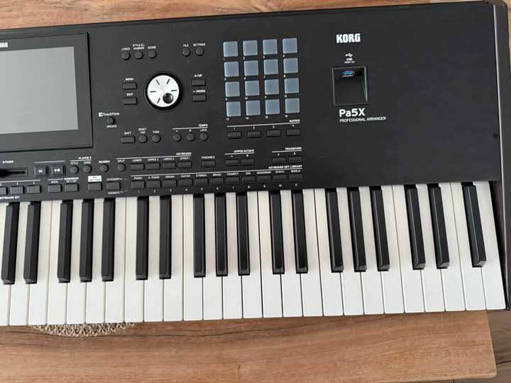 Korg Pa5x Touches 76 Instruments de musique