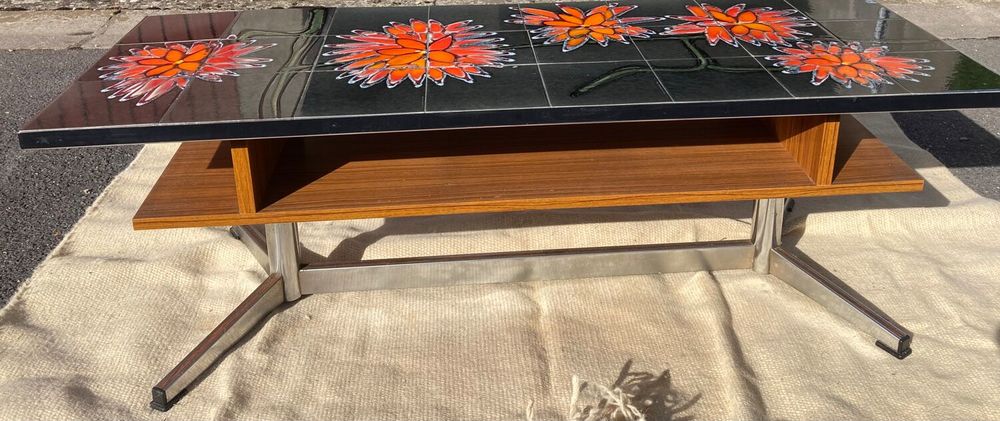 TABLE BASSE EN CERAMIQUE DE VALLAURIS SIGNEE ADRI Meubles
