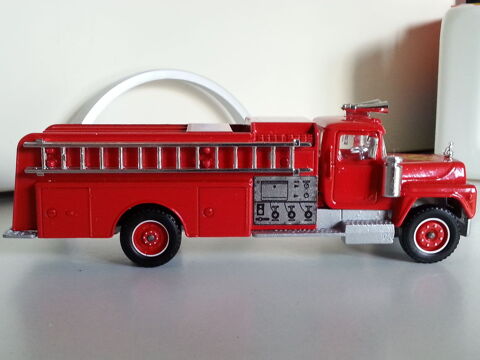 Miniature Pompier - N 241
8 Grues (85)