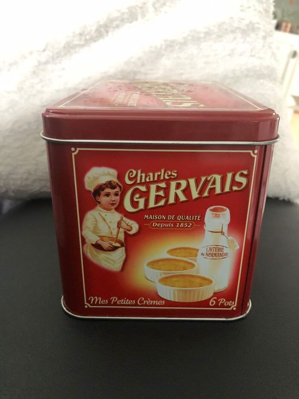 bo&icirc;te m&eacute;tallique collector VINTAGE 