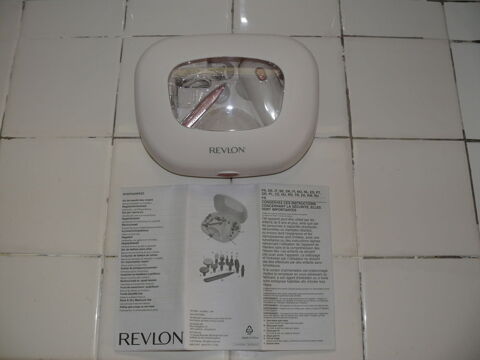 Kit beaut� des ongles  Revlon  20 Saintes (17)