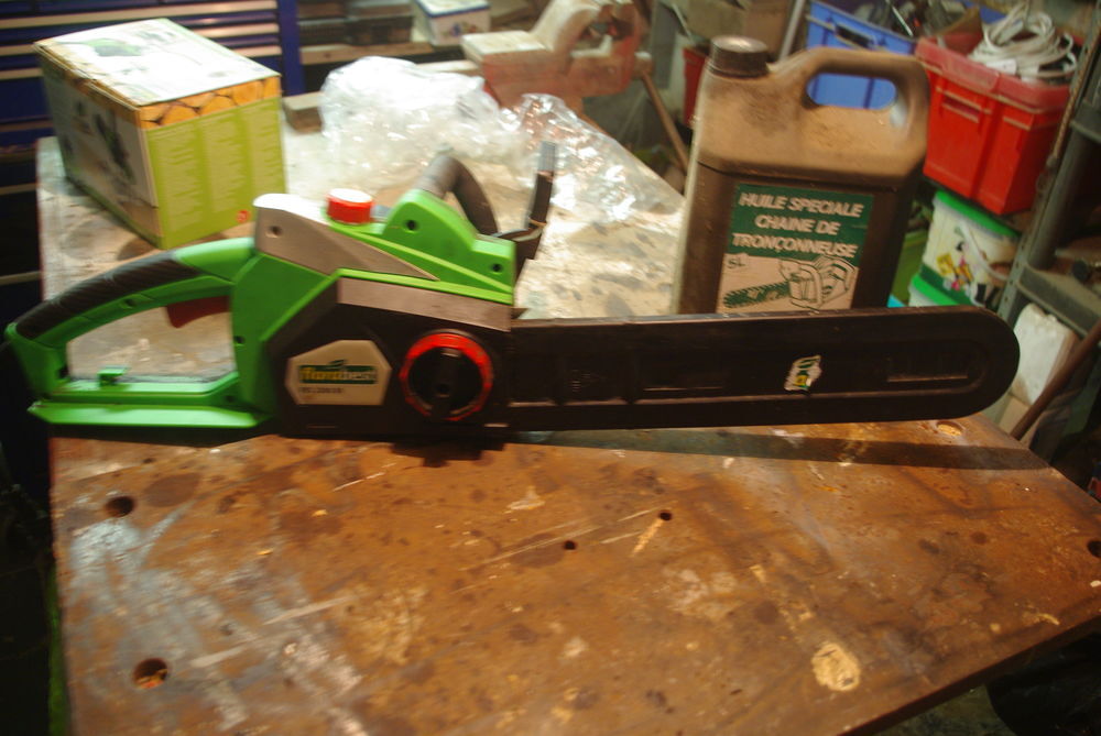 tron&ccedil;onneuse a bois exterieur Bricolage