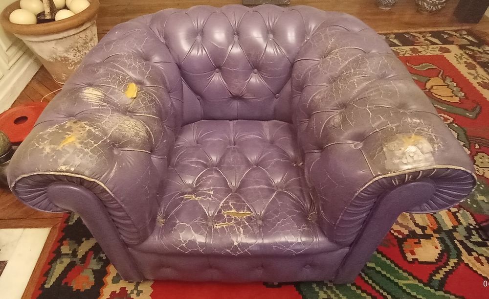 Salon Chesterfield Canap&eacute; + 2 fauteuils en cuir Meubles