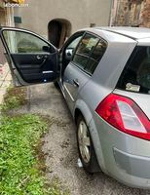 M&eacute;gane II M&eacute;gane 1.9 dCi 120 Confort Authentique 2004 occasion 46100 Figeac
