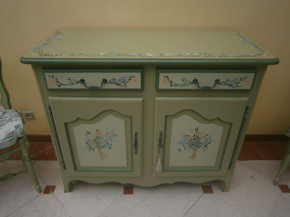 Buffet;Table,Chaises, Provencaux, sig&eacute;s "EVA RECKING" Meubles