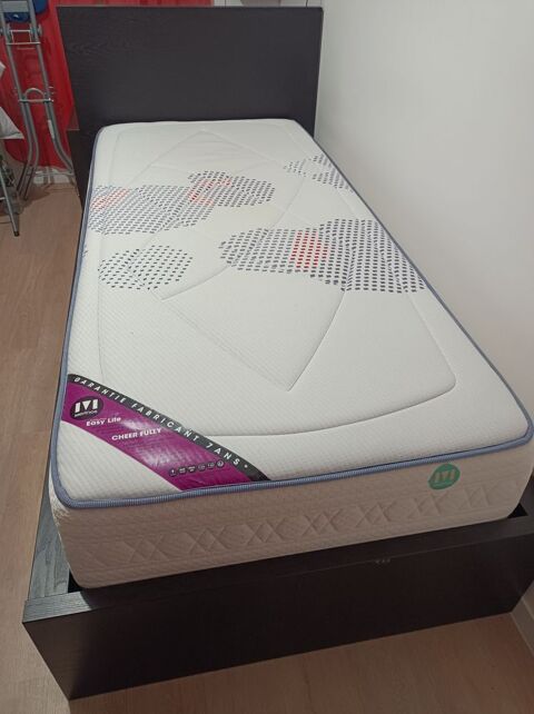 Lit 1 place + matelas 90x200cm 150 Sannois (95)